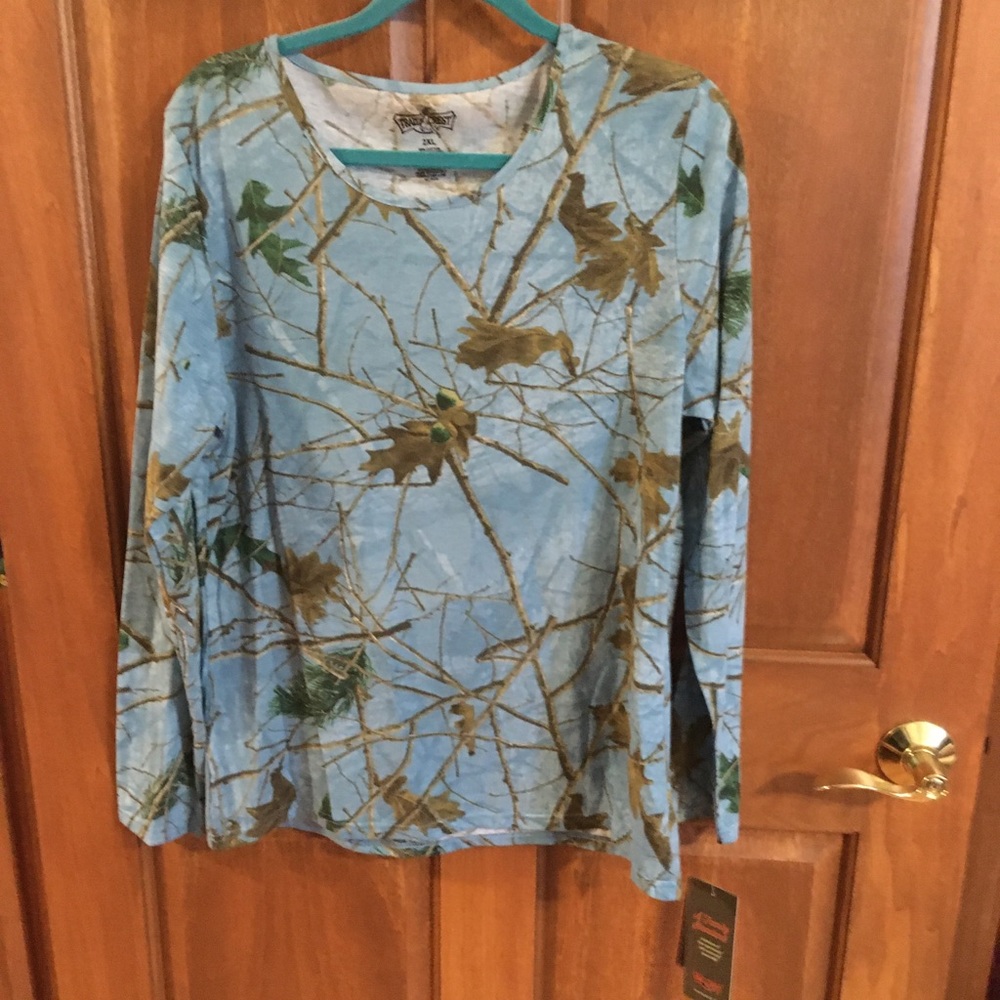 Trail Crest Top Size 2XL  NWT